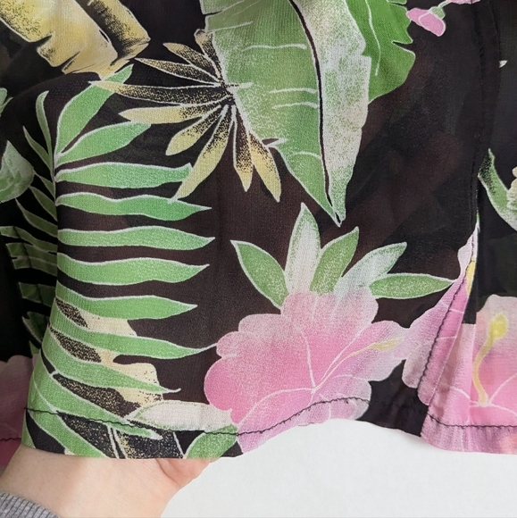 Vintage Sheer Mesh Botanical Floral Button Down Top - Picture 9 of 9